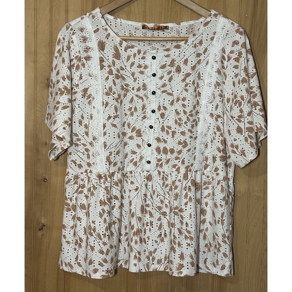 Belldini White Eyelet Short Sleeve Peplum Top with Brown Leaves